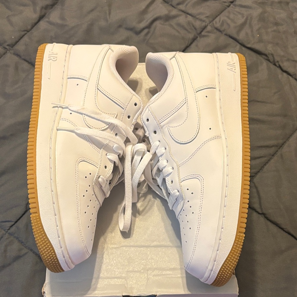 Nike Air Force 1 White Gum - Picture 3 of 5